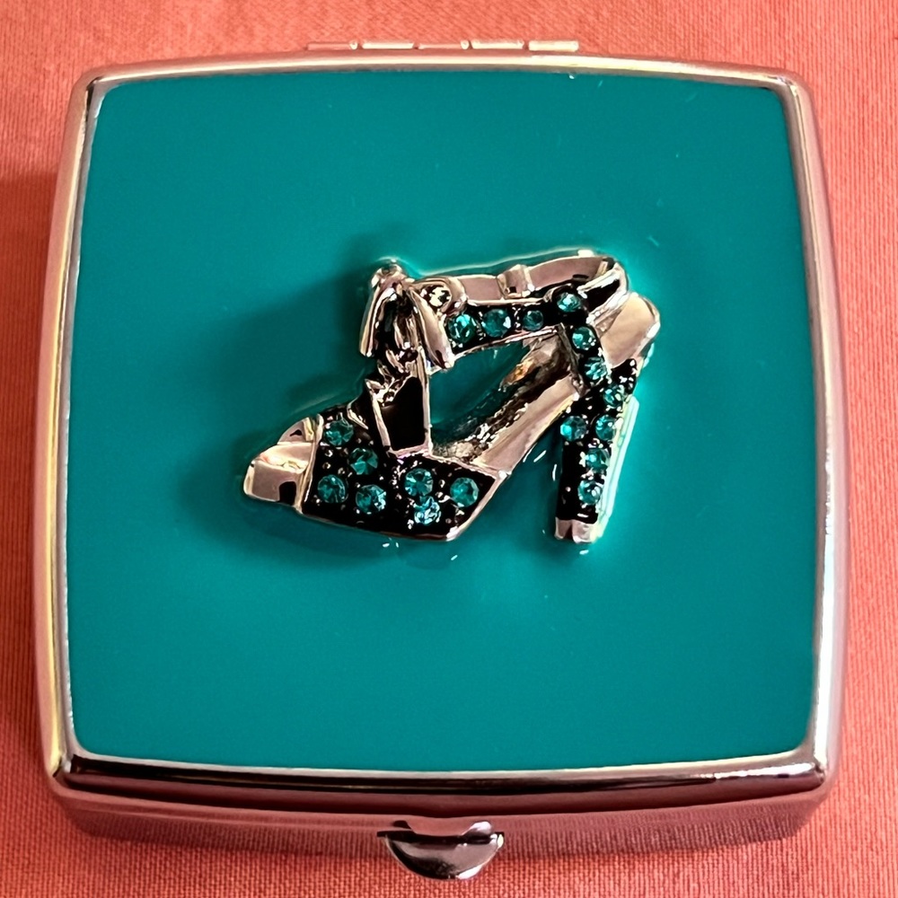 Decorative Pill Case/Box - Picture 3 of 11